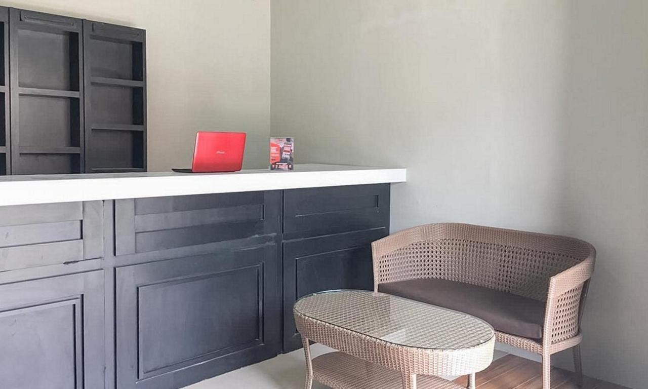 فندق Reddoorz Near Wisata Paribendo لاوانج المظهر الخارجي الصورة