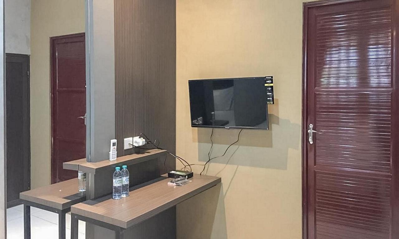 فندق Reddoorz Near Wisata Paribendo لاوانج المظهر الخارجي الصورة